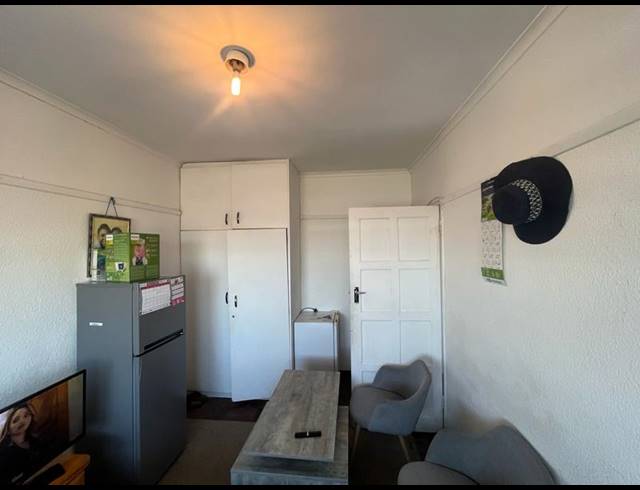 2 BEDROOM APARTMENT FOR SALE IN PAROW CENTRAL